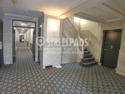 Building Photo - bedroom in Boston MA 02215