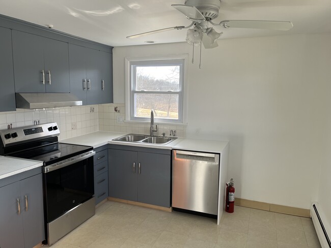 Photo - 301 Mt Hermon Rd Unit #4