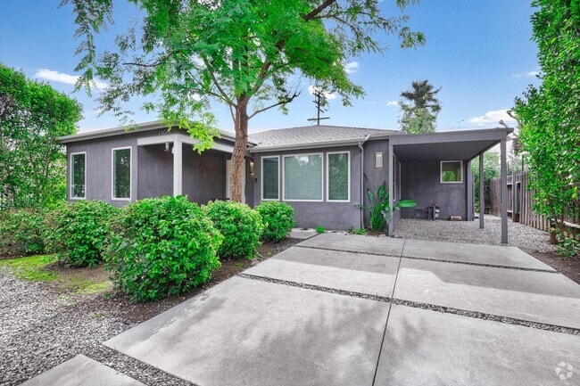 Building Photo - 23018 Leonora Dr Rental