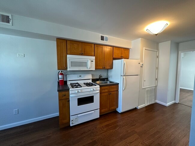 Photo - 18 Beach St Unit A