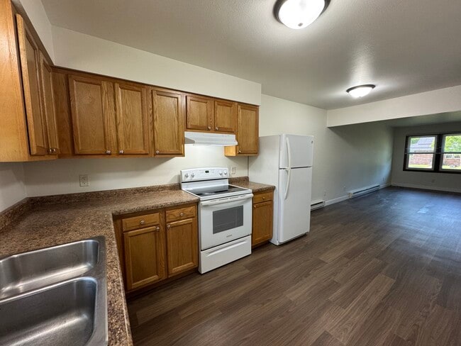 Photo - 3129 Runway Ave