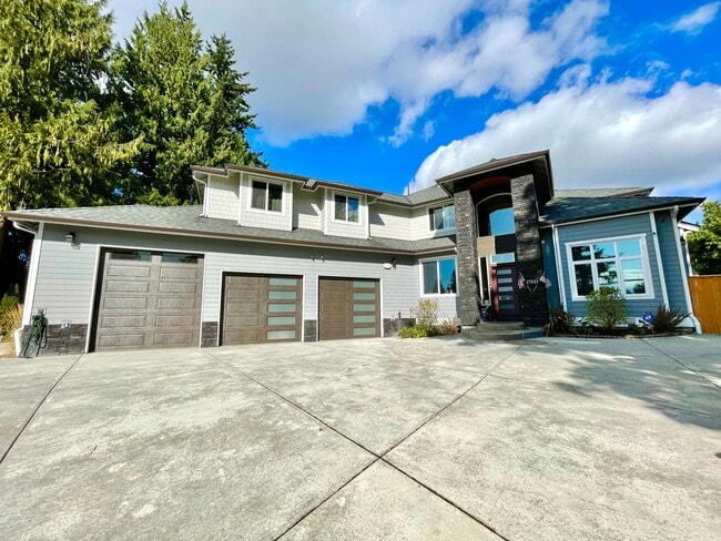 Building Photo - Stunning & Elegant Home Available for Rent!