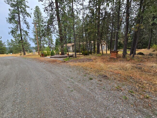 4161 W. Foothills Dr. Units A-C