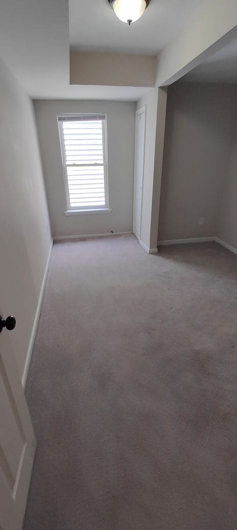 Photo - Large, Renovated 4 bedroom in Church Hill