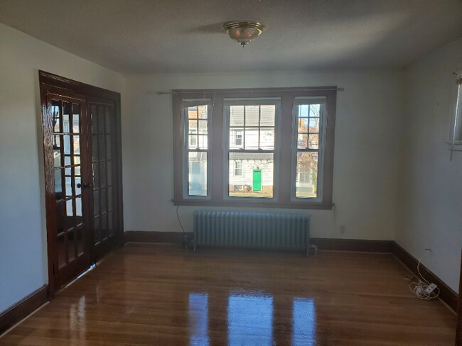 Photo - 21 Gillette St
