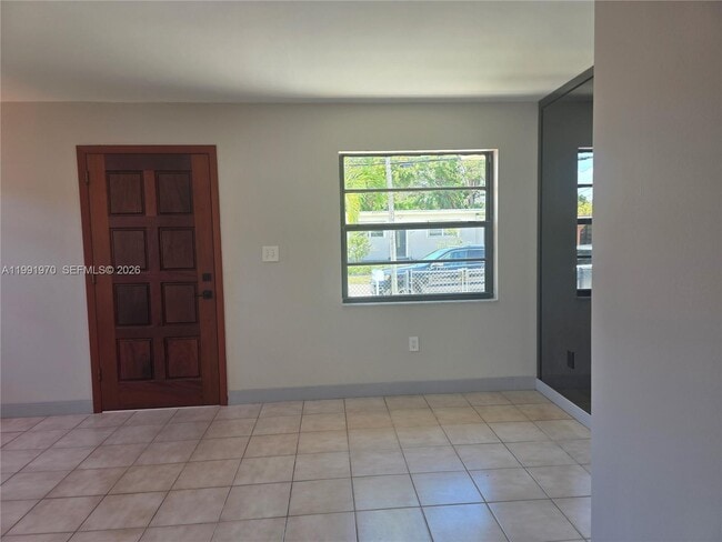 Photo - 2331 SW 31st Ave Unit 2331