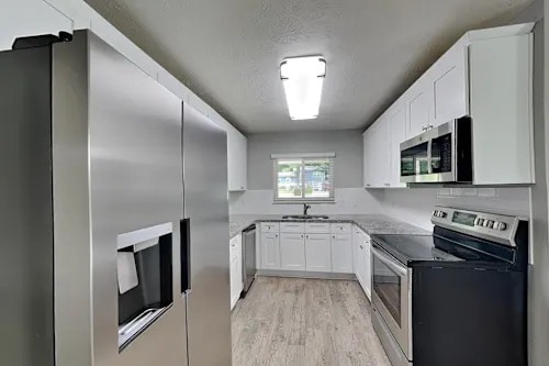 Photo - 3359 Hollyridge Trl SW