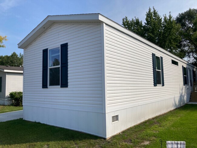 Photo - 2042 Marmoor Dr