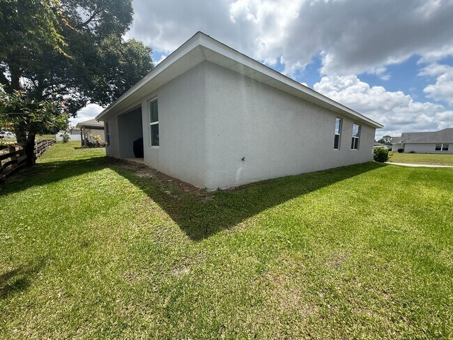 199 NW 45th Loop