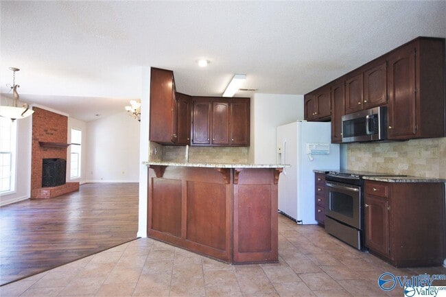 Photo - 106 Sleepy Hollow Ln