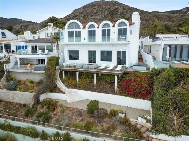 Building Photo - 31654 Broad Beach Rd Rental
