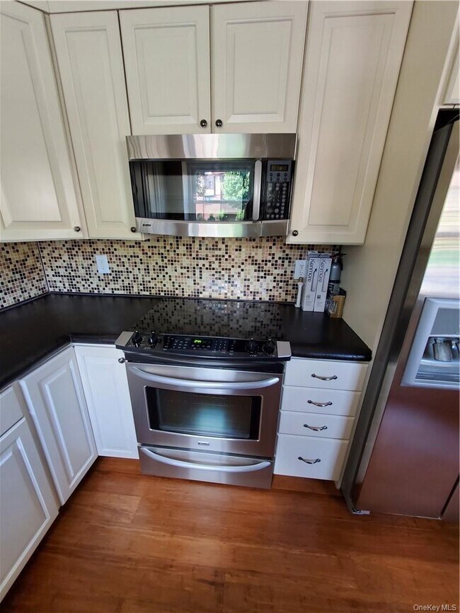 Photo - 972 Sierra Vista Ln