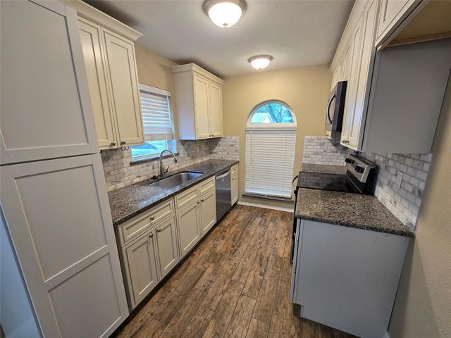 Photo - 1630 Dell Oak Dr