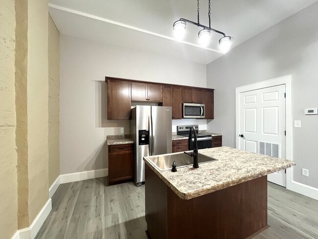 Photo - 2 Bedroom/1 Bathroom Unit in Delavan! Unit 322-3