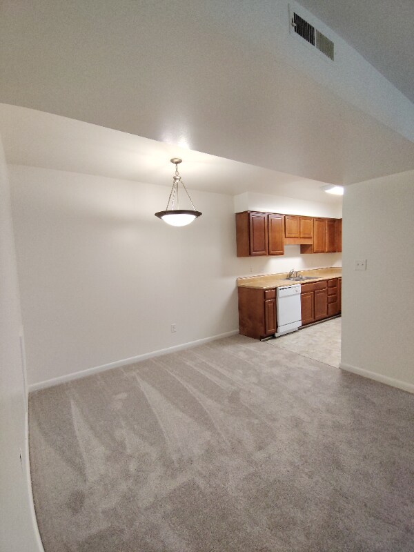 Photo - 600 Reusens Rd Unit N149