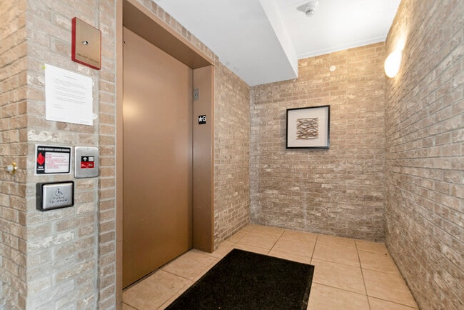 Photo - 14130 Sheffield Dr Unit 103