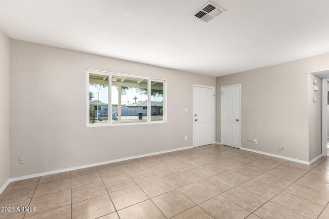 Photo - 3020 W El Caminito Dr