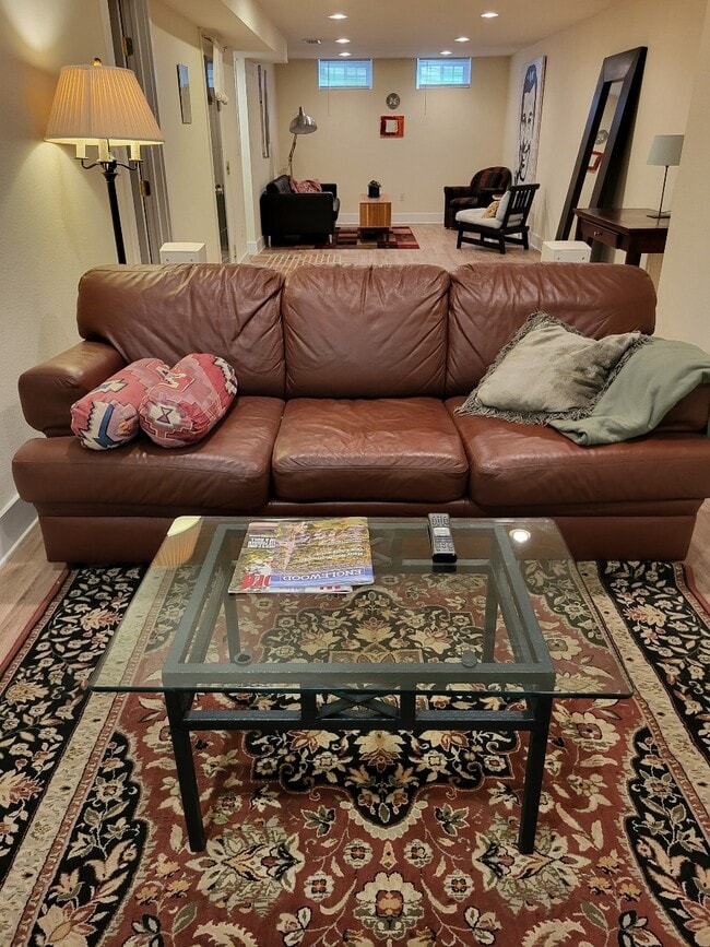 Photo - 3161 S Franklin St