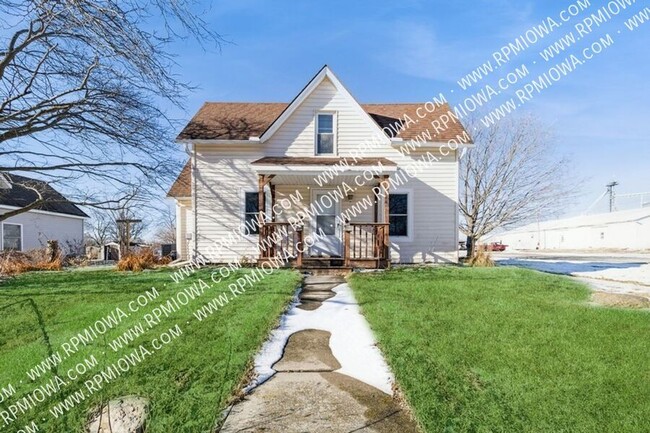 CUTE FARMHOUSE!! 3 Bed, 1 Bath Home in Roland - CUTE FARMHOUSE!! 3 Bed, 1 Bath Home in Roland