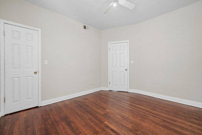 Photo - 6136 S Eberhart Ave