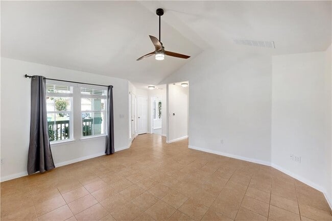 Photo - 1527 Portchester Castle Path