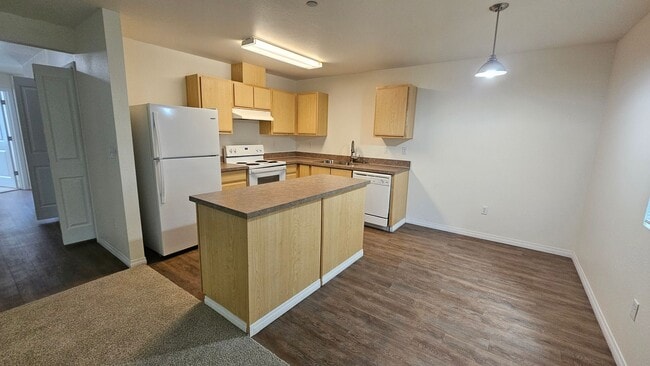 Photo - Mountain View Apartments