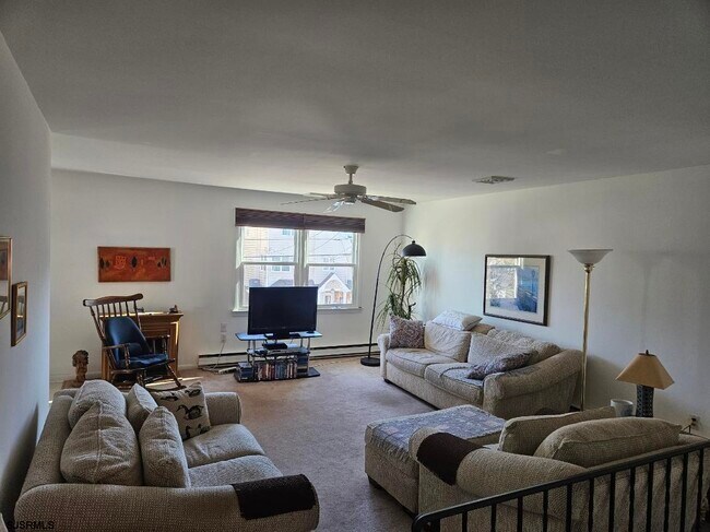 Photo - 210 N Surrey Ave