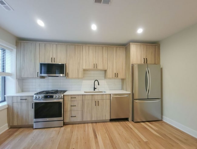 Photo - 2234 N Bissell St