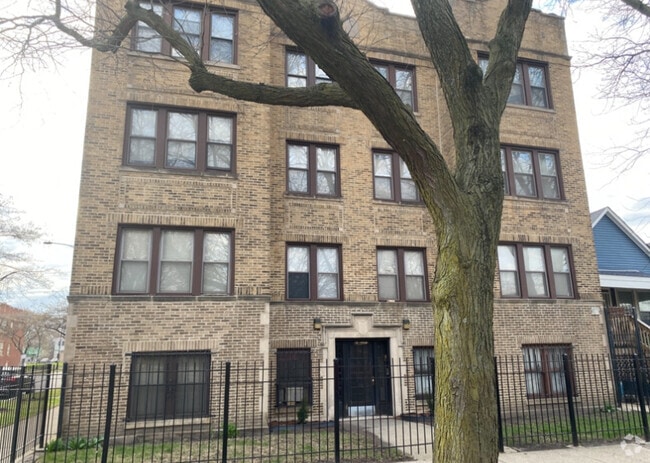 Building Photo - 8301 S Peoria St Rental