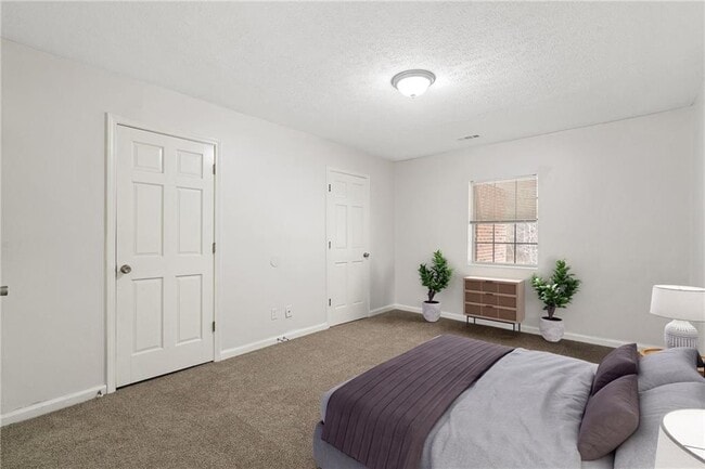 Photo - 6290 Love St