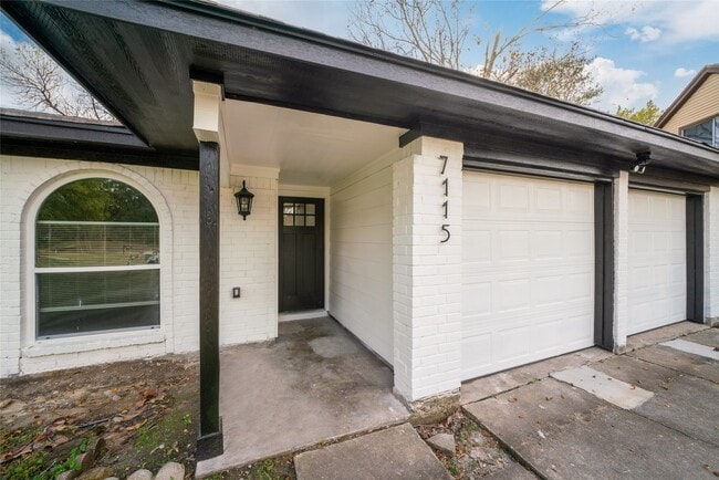 7115 Shady Moss Ln