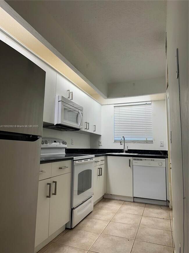 Photo - 2638 SE 20th Ct Unit 206-C