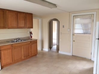 Building Photo - 422 High St Unit 2