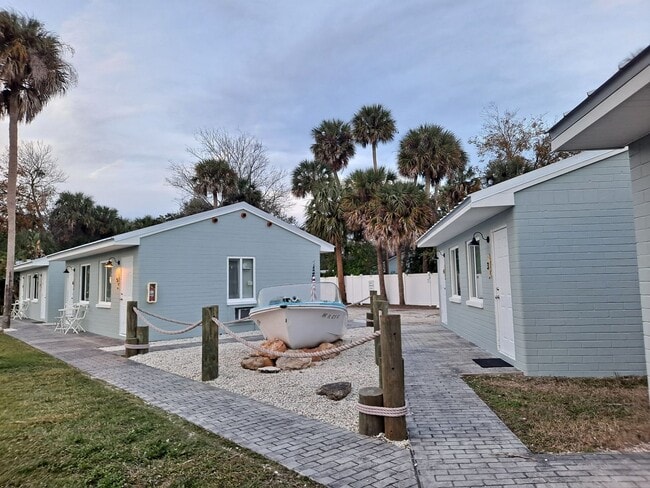 Building Photo - NSB FURNISHED EFFICIENCY UNIT-ALL UTILITIE... Rental