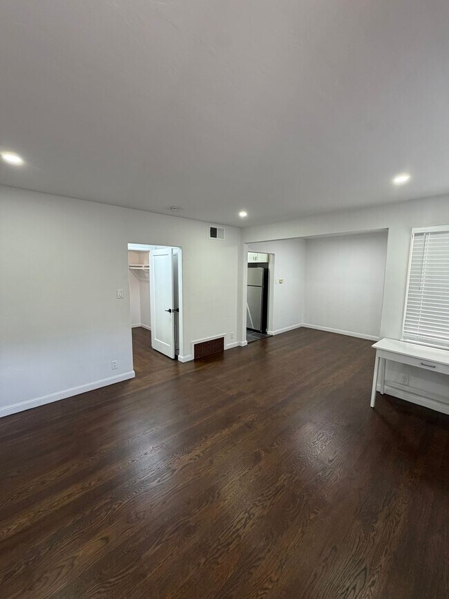 Photo - 128 Dartmouth Rd Unit 02