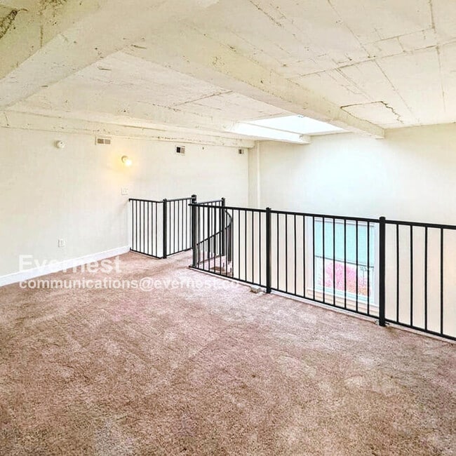 Photo - 525 E Grace St Unidad 205