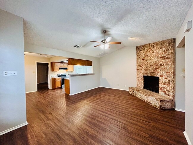 Photo - 9304 Kempler Dr Unidad A