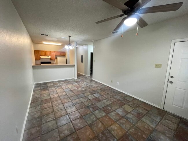 Photo - 511 Shiloh Dr Unidad 16