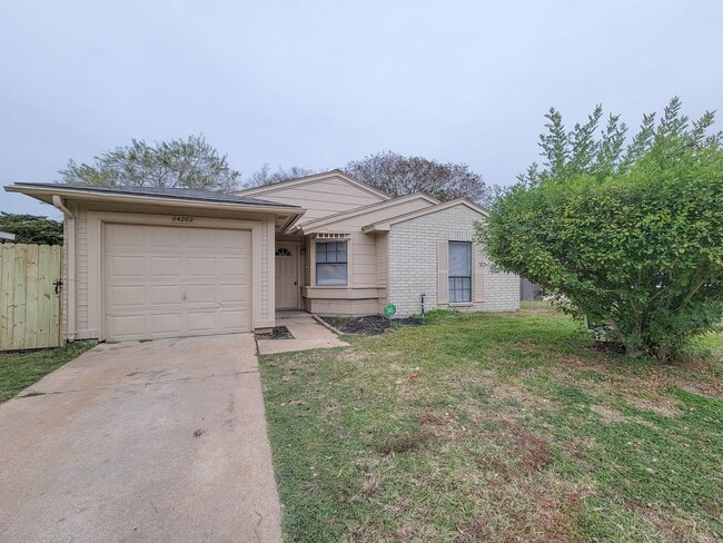 Photo - NICE 3 BEDROOM 1 BATH LEASE HOME IN RANCH COUNTRY HOCKLEY, TEXAS