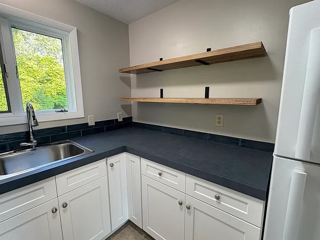 Photo - 26 Hadley Rd Unit 26 Hadley Rd