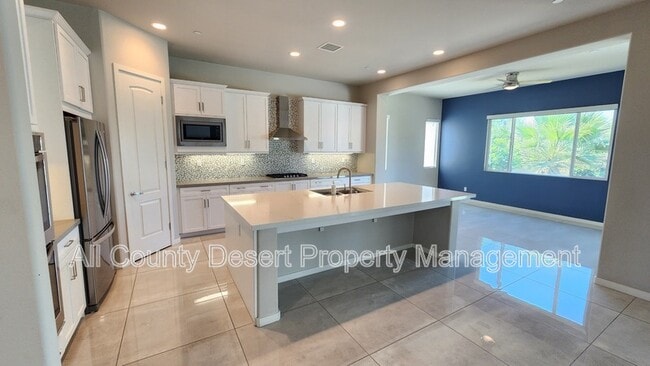 Photo - 78987 Yorkville Ln