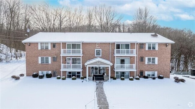 Building Photo - 203 Coraopolis Rd Unit 0 Rental