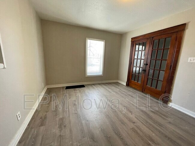 Photo - 109 Summit Ave