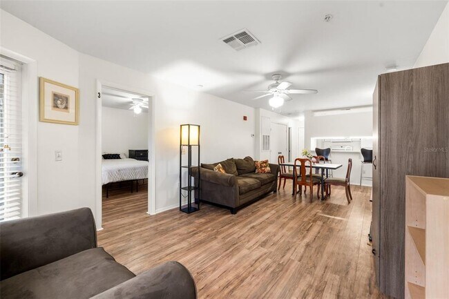 Photo - 4000 SW 23rd St Unit 4-303