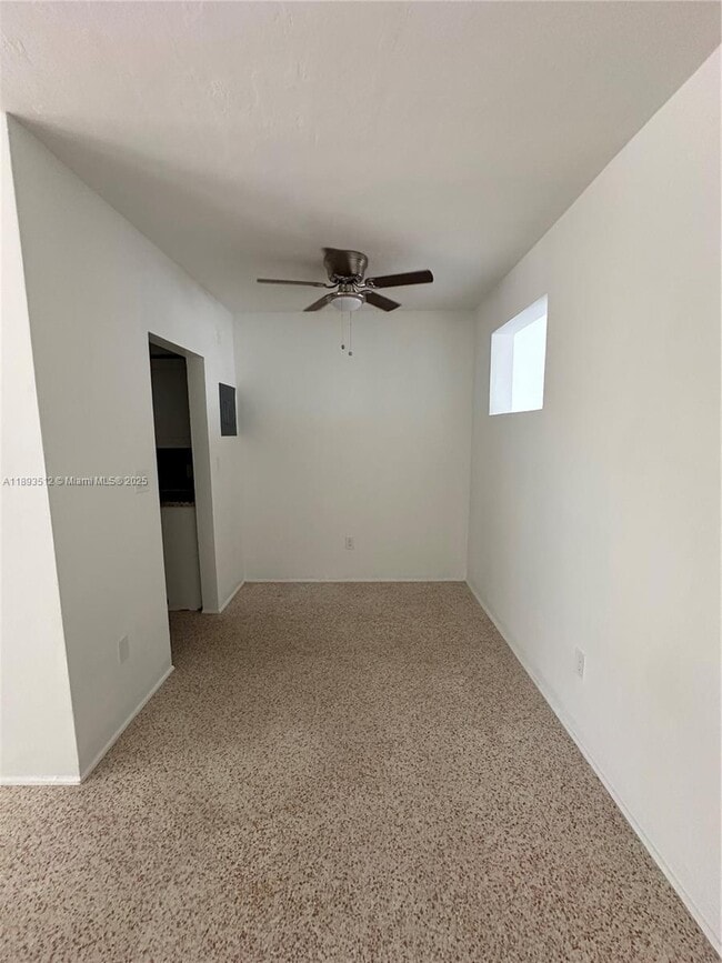 Photo - 790 81st St Unidad 3
