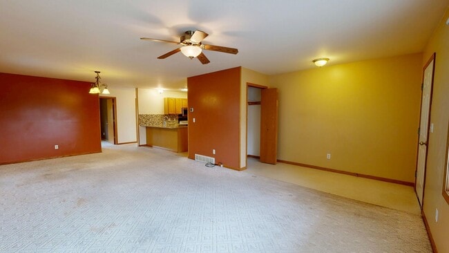 Photo - 111-113 Hegge Unit 111