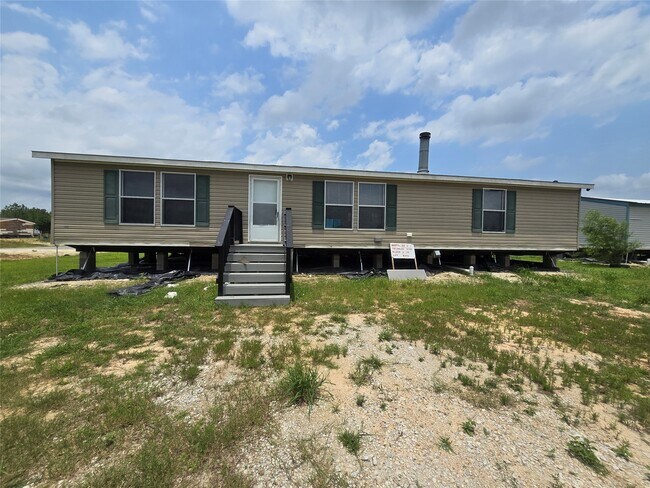 Building Photo - 795 Rd 5701