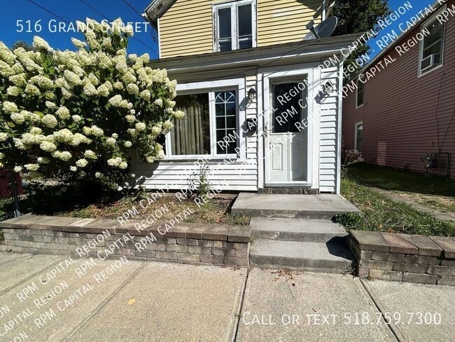 Building Photo - 516 Grand St Rental