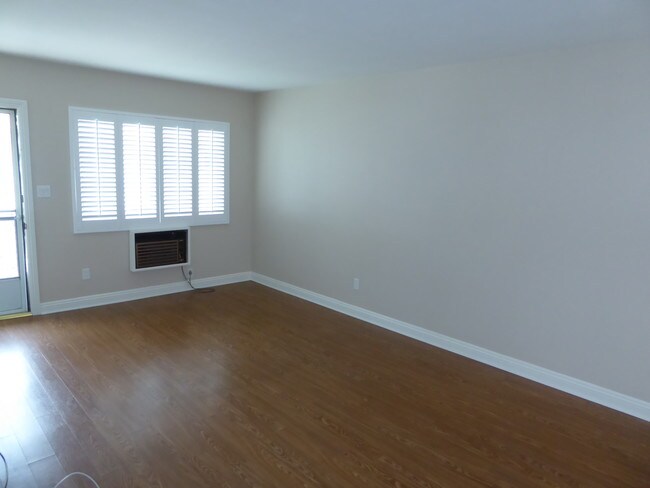 Photo - 8428 Amigo Ave