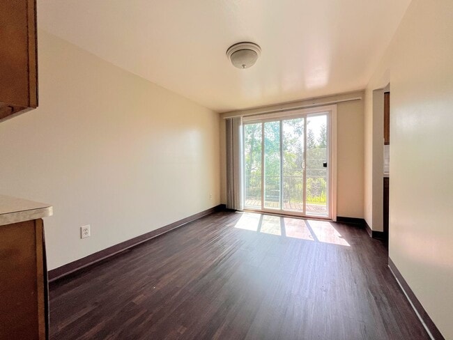 Photo - 44 Oakridge Dr Unit 4